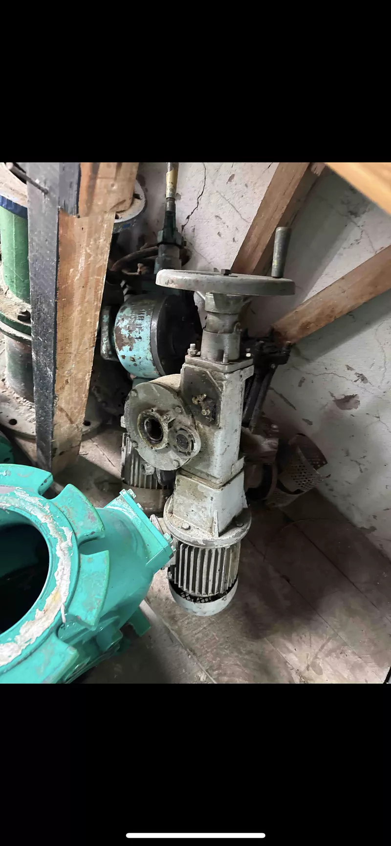 Куплю клапана, задвижки 2